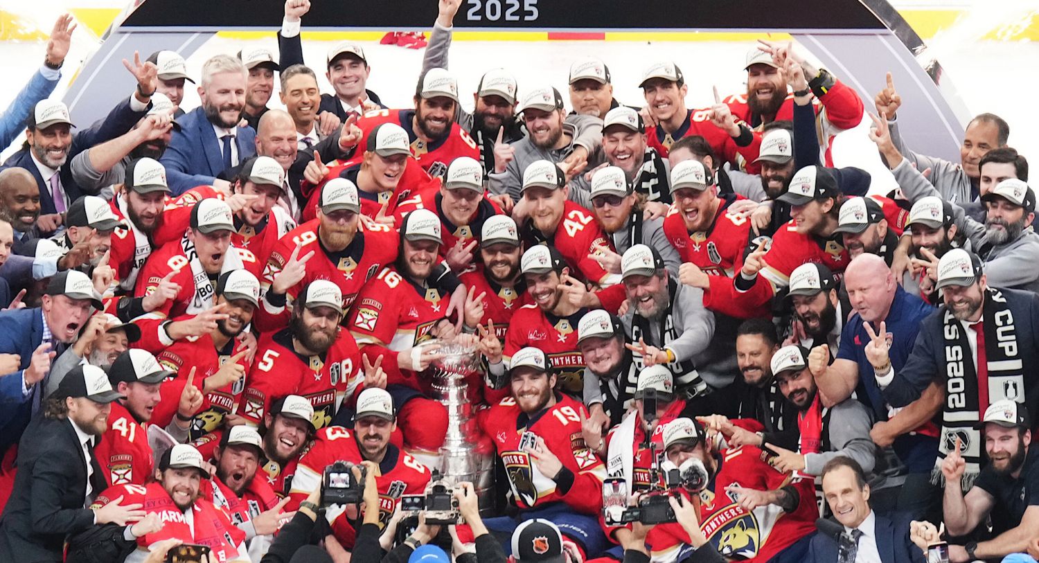 Die Florida Panthers haben die Titelverteidigung perfekt gemacht und sind Stanley Cup-Sieger 2025.